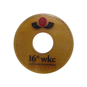 16wkc ピンバッチ